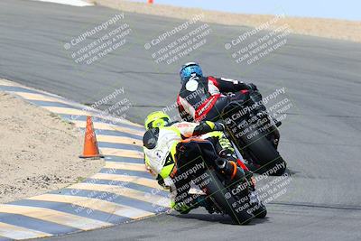 media/Mar-13-2022-SoCal Trackdays (Sun) [[112cf61d7e]]/Turn 10 Backside (105pm)/